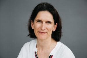 Portraitfoto von ComTeam Beraterin Elke Adamer